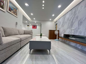 仁翔新都心大樓* 四房+平車/售價: 1388萬 ｜高雄市楠梓區常德路