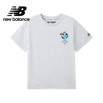 【New Balance】 NB 童裝籃球風格短袖_中性_灰色_7EF2404WLGR