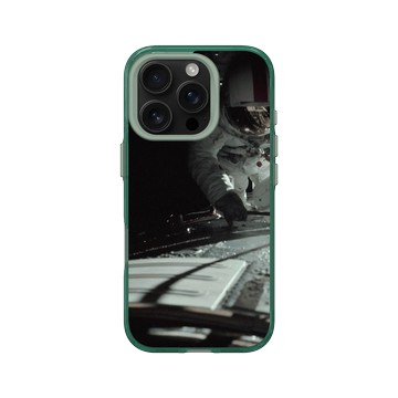 iPhone 16 Pro Clear 憂墨綠 - NASA - Apollo 17 - Astronaut Evans Trans-Earth Coast