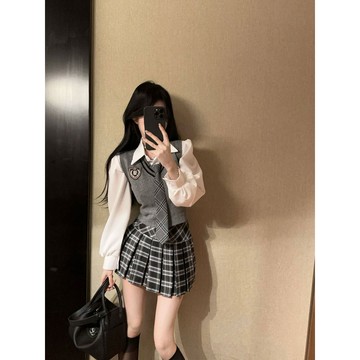 實拍實價 學院風刺繡馬甲背心疊穿白襯衫jk制服格子百褶裙三件式