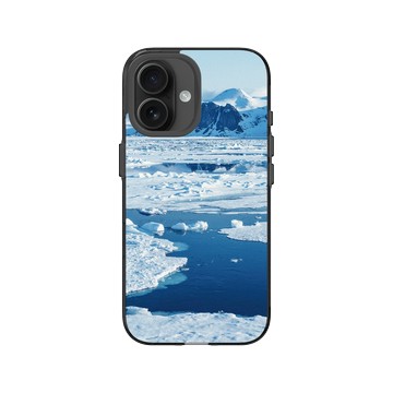 iPhone 16 Clear (相機按鈕) 酷墨灰 - LOOK！多看我一眼 LOOK! Nature Seeks Attention - 大自然的傑作（斯瓦爾巴冰川）