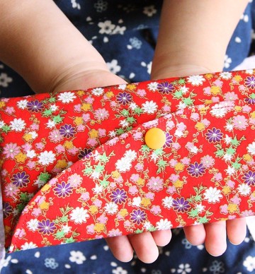 喜氣金邊花紅包袋 - 日本進口布 手做紅包袋 婚禮 布紅包袋 橫式紅包袋 可愛收納袋 衛生棉收納袋