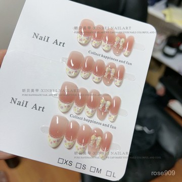 ➕最新設計款穿戴甲💅洛麗塔碎花洋裙手繪花朵春夏爆款法式腮紅蕾絲邊純慾純手工穿戴甲短橢圓穿戴甲 MJ8A