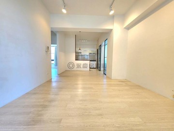 美術館麗晶建設｜稀有釋出陽台進出格局｜正三房平車｜高雄市鼓山區美術東二路