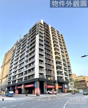 鑫天地鼎山家樂福旁 2房2衛平移車位1098萬｜高雄市三民區順昌街