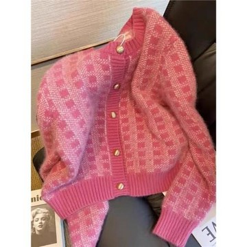 品牌高端女裝2026年新款冬季時尚氣質小香風格子軟糯針織開衫毛衣