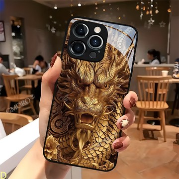 霸氣浮雕金龍印花玻璃手機殼適用 iPhone18/17/16plus 蘋果 15promax 商務防摔 14/13/12