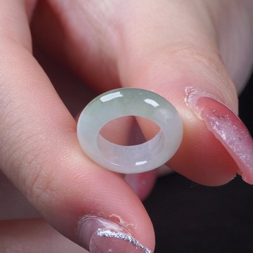 冰種飄花翡翠戒圈吊飾| 天然緬甸玉翡翠A貨 | 送禮