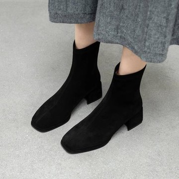 香港短靴彈力靴女瘦瘦靴2025春秋絨面粗跟方頭馬丁靴黑色百搭女靴