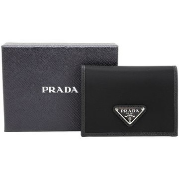 PRADA 普拉達 Saffiano 三角牌防刮皮拼接尼龍三折短夾(黑色)