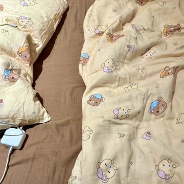 臺灣出貨🐑🐑🐑清新豹紋凱蒂貓卡通四件套宿舍公寓牀上用品四季款三件套牀品套件