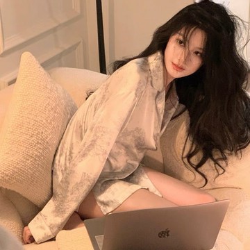 Xuan♥法式高級感冰絲睡衣女春秋季長袖長褲新款ins絲綢家居服套裝秋天