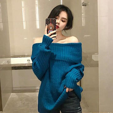 纖婕芙大翻領一字領性感露肩毛衣女2022新款御姐風克萊因藍針織衫