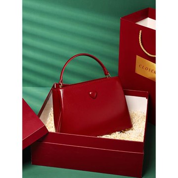 高級感紅色結婚包2025新款時尚日常可用斜挎手提包小眾愛心新娘包