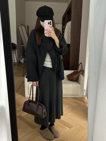 【百搭系列】輕垂細膩百褶針織鬆緊腰長裙