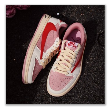 【HAO NICE】再補貨20雙 數量有限官方正品 甜酷感爆棚Air Jordan 1 x Travis Scott 莓果 粉色倒勾 板鞋 籃球鞋 粉米白
