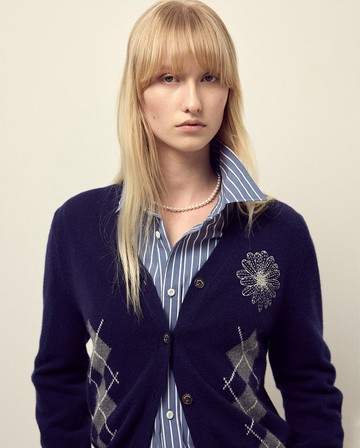 MARDI MERCREDI V領小雛菊針織衫 海軍藍色 小雛菊刺繡 奶油白花 菱格紋 CASHMERE BLENDED CARDIGAN V NECK ARGYLE