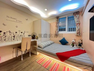 1426~^逢甲大學精美六套｜台中市西屯區文華路