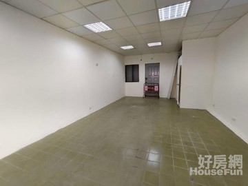 鹽埕大舞台市場｜華夏一樓｜可店可住好停車｜高雄市鹽埕區大仁路