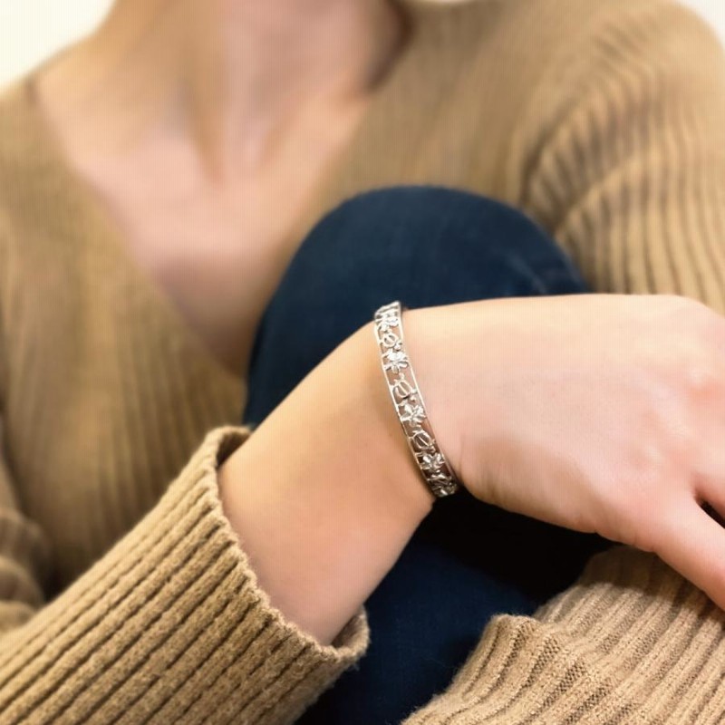 柔らかな質感の ハワイアンジュエリー☆14K☆プルメリア☆ブレスレット アクセサリー