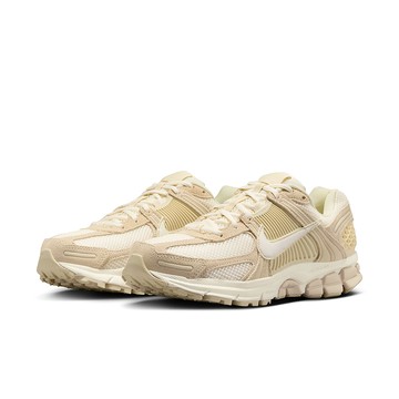 NIKE 耐吉 女款 W ZOOM VOMERO 5 運動鞋 HQ0458-200  25cm  奶茶色