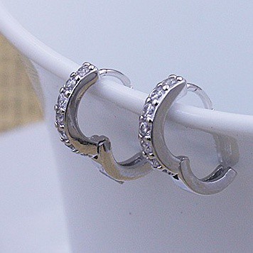 隔日到貨 璀璨 典藏 莫桑鑽 耳環 水晶 耳釘 耳針 耳扣 不褪色 防水 防汗 防過敏E0104