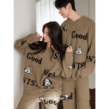 貝妍珊瑚絨情侶睡衣女款秋冬保暖半邊絨家居服大碼男士史努比套裝