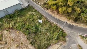 近義大商圈大面寬都內農地，大車進出便利，倉儲加工廠｜高雄市仁武區觀音湖段