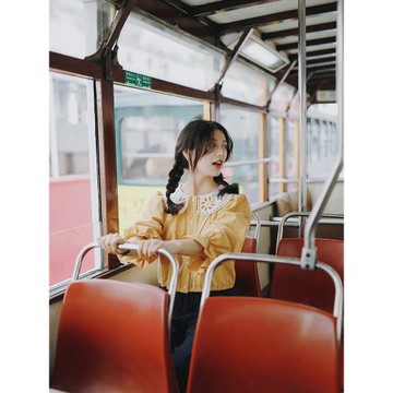 花吉B689姜黃色向日葵法式撞色花邊領短款襯衫女2025年新款春襯衣