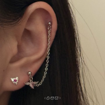 現貨｜愛心翅膀🪽小眾鏈條轉珠耳環 不鏽鋼針 耳骨環 D7602 可碰水 洗澡睡覺不用摘 (Puppeee)