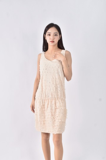 (S) jin慶百無袖花瓣杏色洋裝