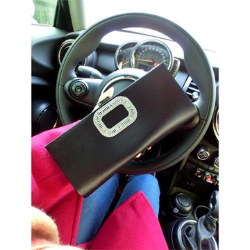 新款RV方扣超薄款手拿包 晚宴包