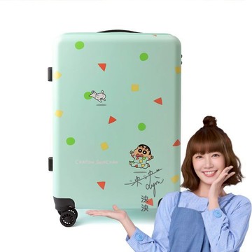 Norns 24吋行李箱 蠟筆小新-行李箱 睡衣 登機箱 旅行箱 胖胖行李箱 聯名行李箱 可愛行李箱 卡通行李箱 小新
