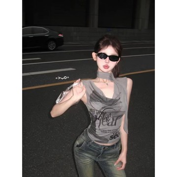 無袖上衣 辣妹性感知性歐美復古設計感無袖蕩領上衣 y2k 街頭辣妹隨性上衣 修身t恤 印花t恤 大學t 辣妹塗鴉無袖t女