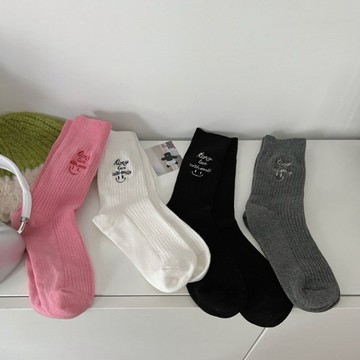 春夏熱款🔥 新款 秋冬季 襪子女 中筒 AB襪 笑臉刺繡 堆堆襪 潮 韓國 可愛 百搭 長襪女襪 小紅書同款