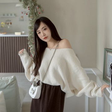 質感在線圓領混色寬鬆針織長袖毛衣 BS2284182【現貨】