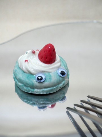 半半馬卡龍甜點怪獸 陶藝戒指台