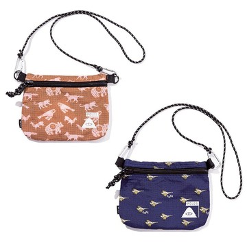 日本限定 - 2023新版輕便袋收納包 /側背包 (共2色) 印花棕