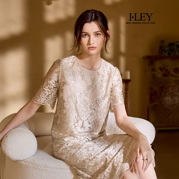 ILEY伊蕾 精緻蕾絲澎袖花邊短袖上衣(杏；M-2L)