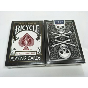 【USPCC 撲克】Bicycle skull and bone 紀念撲克 黑air cushion-S10219991