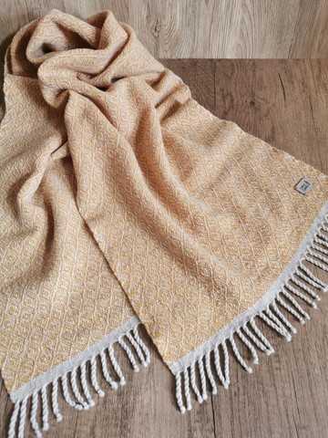 Handwoven by Carina | 手織牦牛絨羊毛圍巾