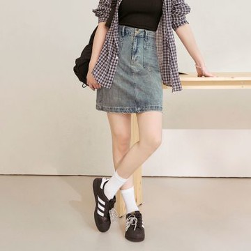 OB嚴選中大尺碼-高腰雙口袋微A字牛仔短裙《CA3087》