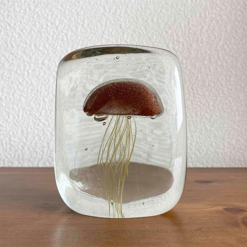 オブジェ ペーパーウェイト ガラス ジェリーフィッシュ くらげ HERE JELLYFISH PAPER WEIGHT SQUARE TALL トール  スクエア 海月 クラゲ 重し 文鎮 インテリア 置物 ガラス 気泡 おしゃれ ギフト プレゼント 売り出し - 腕時計