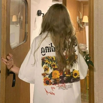 已售9642件💖赤道少女girl 100%純棉 短袖 T恤 字母印花 下半身失蹤 oversize 女生短袖 潮流衣服