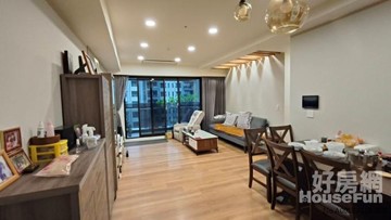 桃園小檜溪國泰川青四房車邊間前後陽台景觀佳｜桃園市桃園區春日路