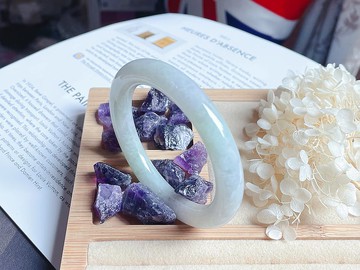 天然翡翠A貨緬甸玉冰睛綠底 圓骨鐲  美人 玉鐲 手鐲