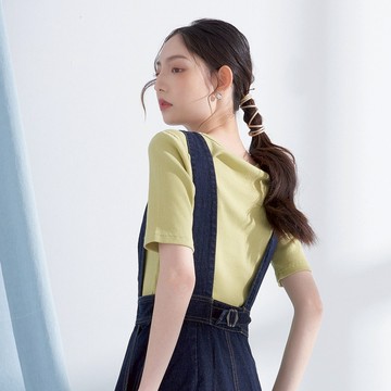 【ERSS】女裝 短袖 女生 t恤 短袖上衣 簡約 隨興 大U領 羅紋T 淺綠【K70302】