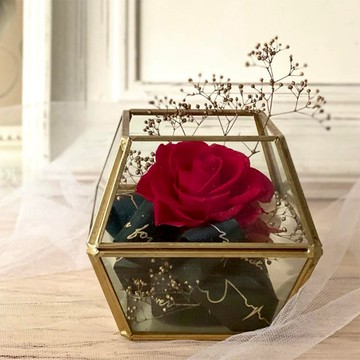 【奧斯塔拉花藝】金屬鑲邊玻璃永生花禮(紅色)-永生花,乾燥花,情人節,玫瑰花,花禮,節日,交換禮物