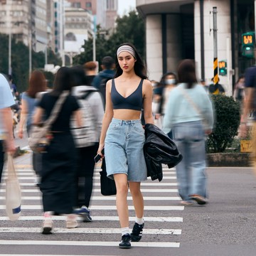 輕量雙深V美胸寬肩帶背釦運動內衣