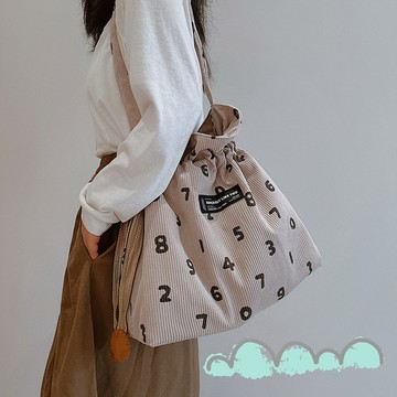 S067 | 復古數字燈芯絨束口肩背包 大容量手提托特包 多口袋日常包